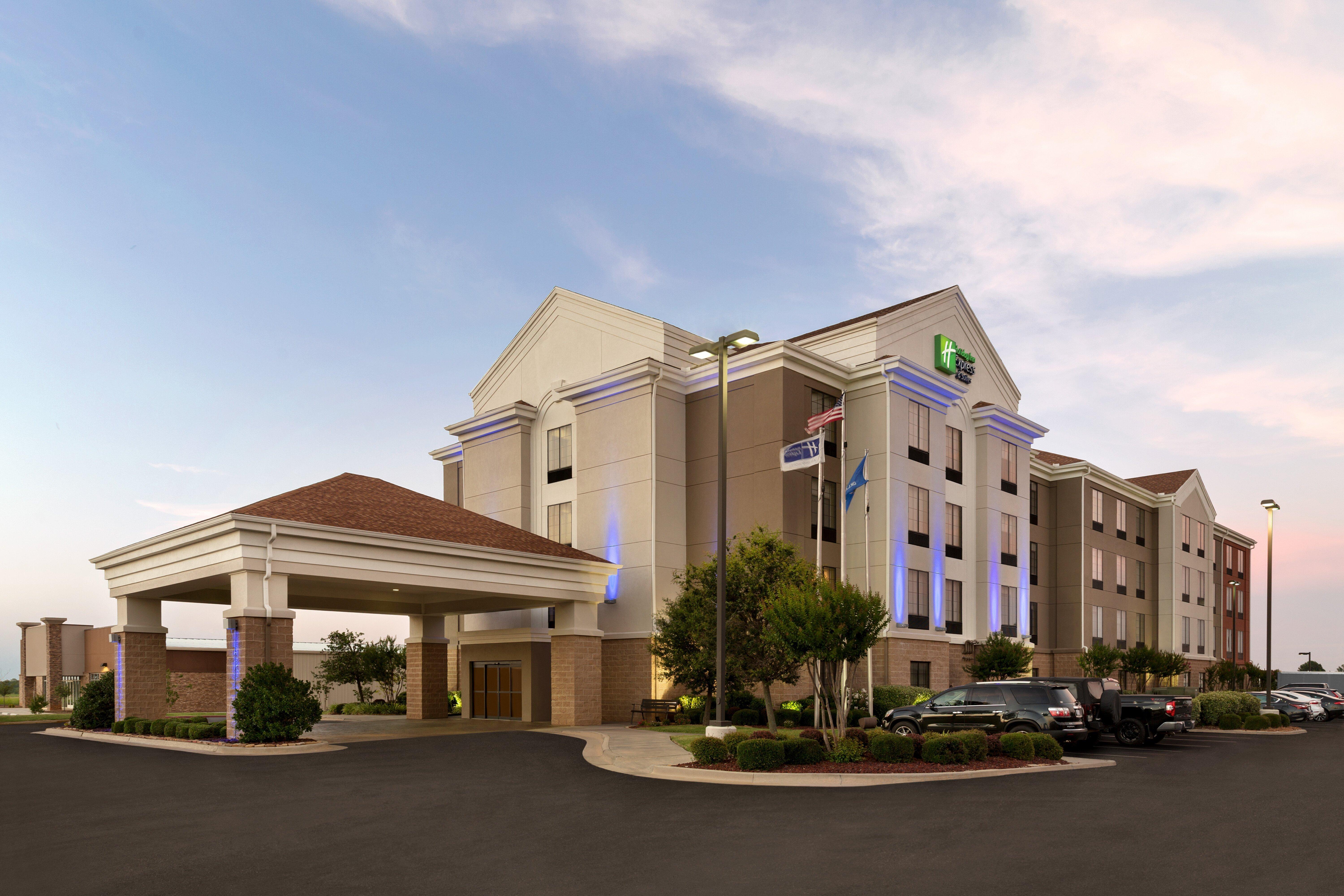 Holiday Inn Express Hotel & Suites Shawnee I-40 By Ihg Esterno foto