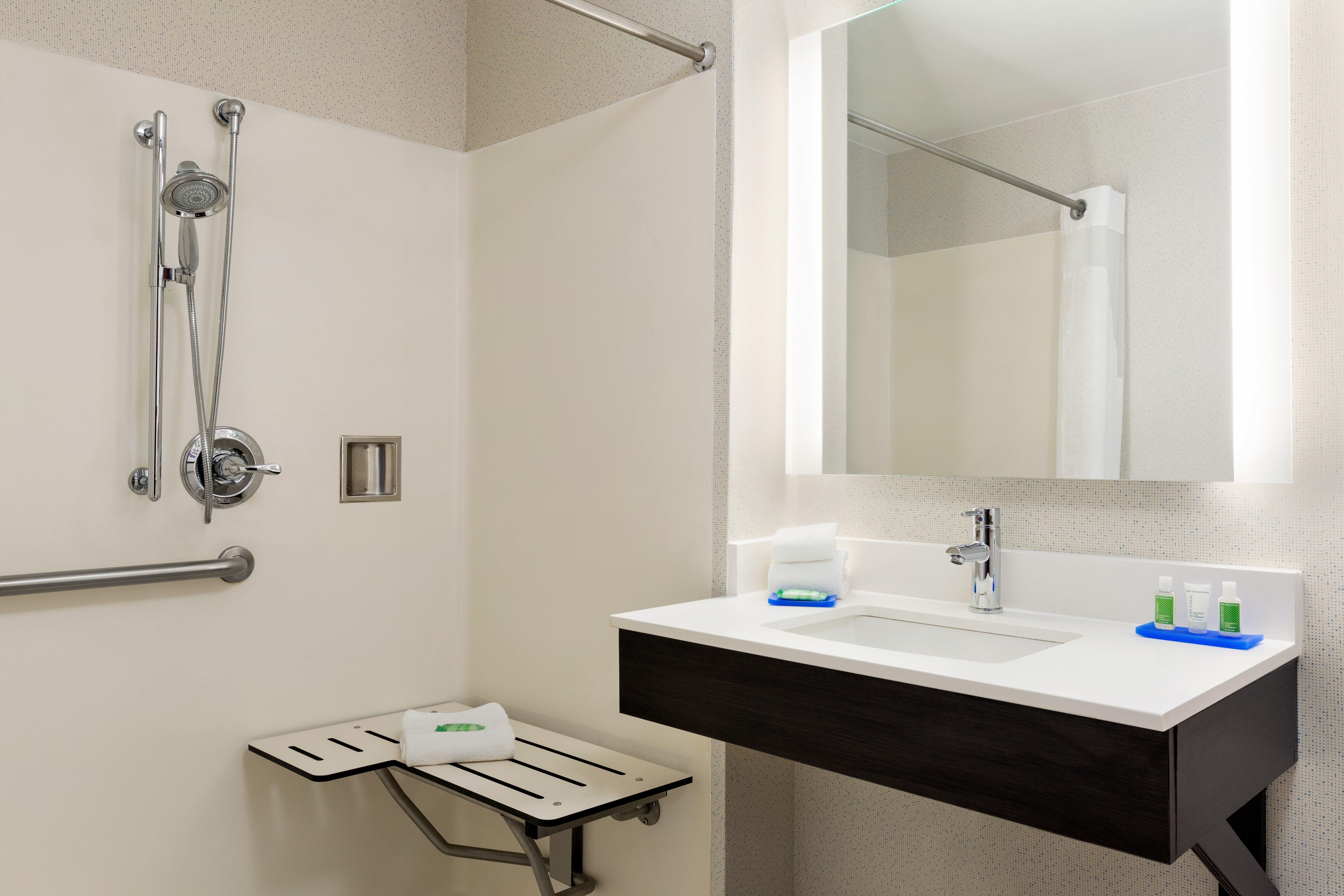 Holiday Inn Express Hotel & Suites Shawnee I-40 By Ihg Esterno foto