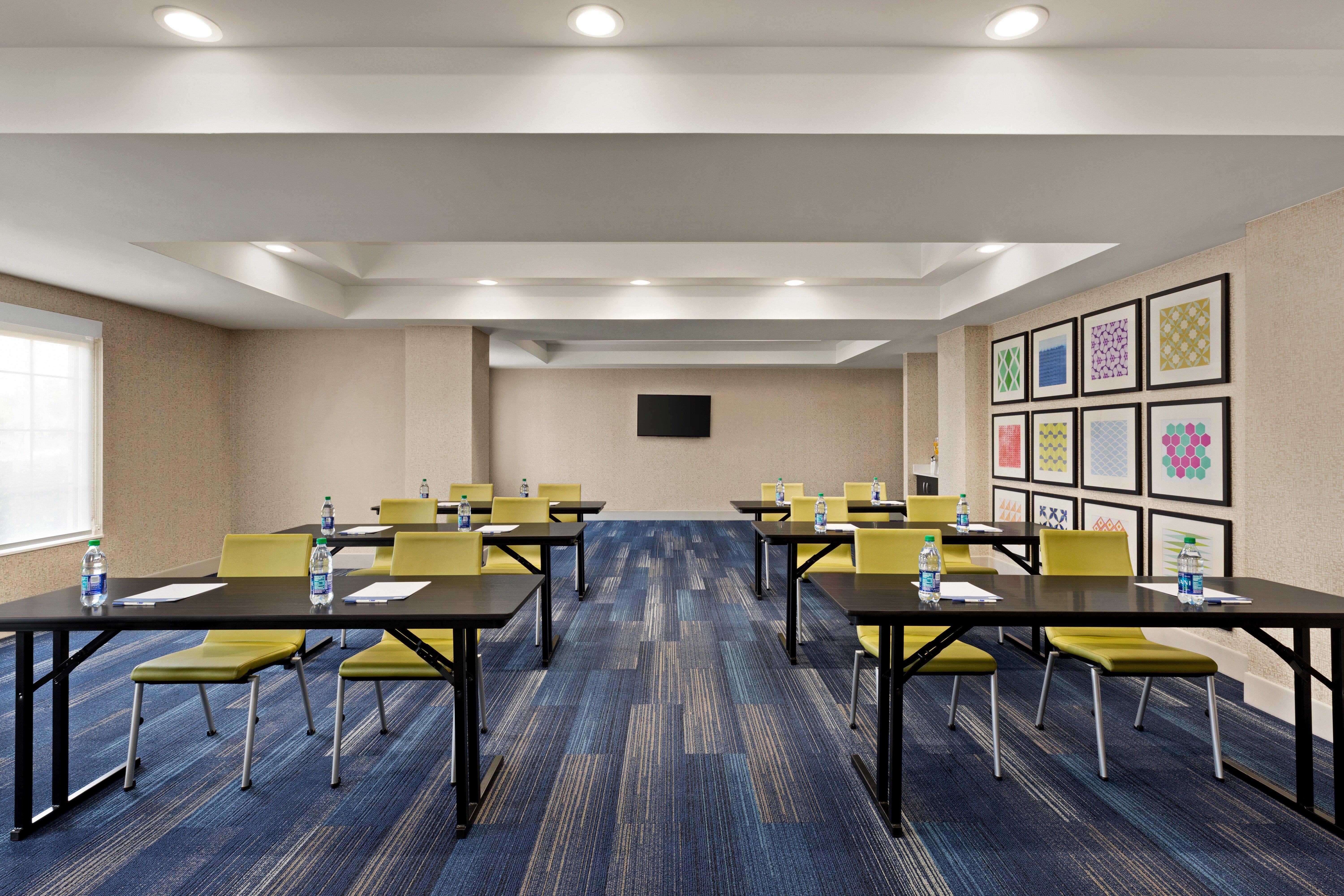 Holiday Inn Express Hotel & Suites Shawnee I-40 By Ihg Esterno foto